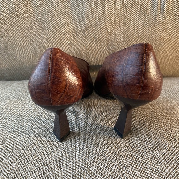 Carlos Falchi Croia Croc Texture Mid Geometric Shape Heel. Square Toe. Size 9.5. - Picture 7 of 13